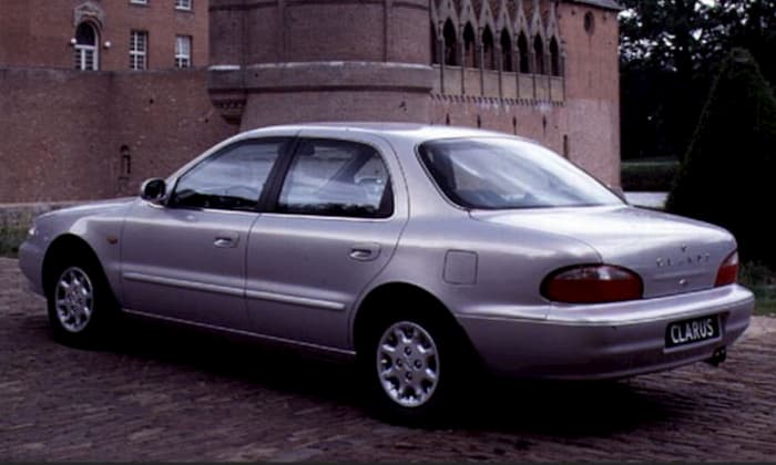 Кия кларус 2000